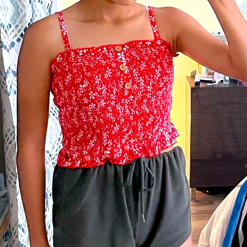 {Roxy} RED & WHITE FLORAL TANK TOP